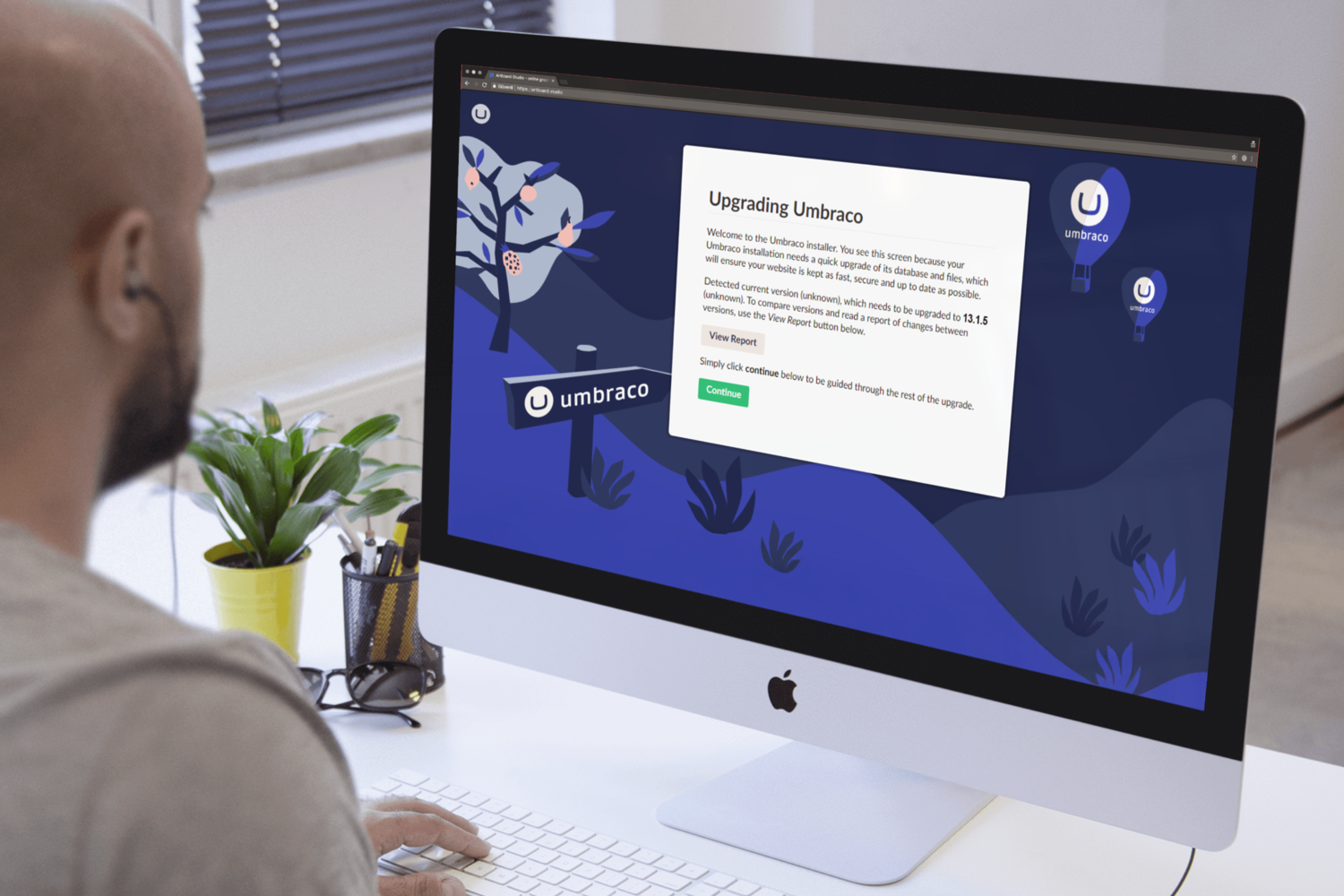 Model Working With Imac Mockup Template 68194Cb0a41589344525c3f1 @2X